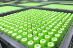 2019年中国动力电池行业发展现状及电池材料产量、价格走势分析「图」
