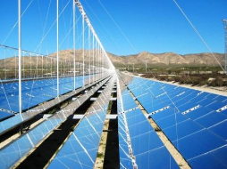 2018年中国太阳能热利用行业销量及保有量分析，各地政策利好，行业进入发展快车道「图」
