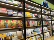 2019年中国图书零售行业市场规模及发展模式分析，少儿图书市场表现最佳「图」