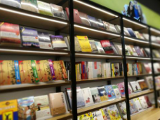 2019年中国图书零售行业市场规模及发展模式分析,少儿图书市场表现最佳「图」