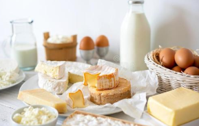 2019年中国乳制品产量及进出口情况分析,液态奶消费实现稳步增长「图」