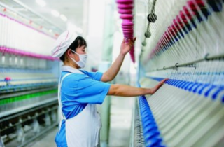2019年中国纺织业商品零售额达13517亿元，疫情影响下，产业用纺织品发展空间巨大「图」