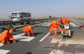 2019年全国公路总里程及公路投资建设现状,公路养护需求前景广阔「图」