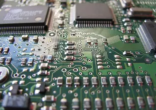 半导体行业现状与竞争格局分析,产业国产化的需求十分迫切「图」