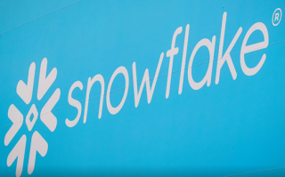云计算公司Snowflake上市首日暴涨111% 获巴菲特支持