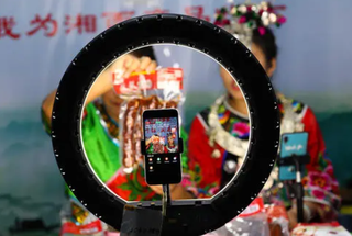 2021年中国直播电商行业市场前景预测及投资战略研究