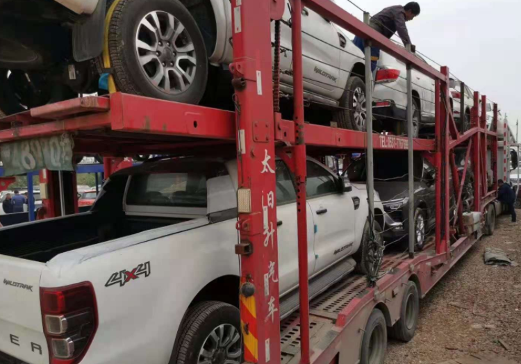 水淹车“美容变身”水淹车“美容变身”，水淹车“美容变身”，二手车隐秘黑色产业链浮出水面水淹车“美容变身”，二手车隐秘黑色产业链浮出水面！水淹车“美容变身”，二手车隐秘黑色产业链浮出水面！「图」标签标签：标签： 标签： 二手车标签标签1标签1：标签1： 关键字关键字：关键字： 关键字： 二手车关键字： 二手车 关键字： 二手车 水淹车关键字： 二手车 水淹车 关键字： 二手车 水淹车 美容变身关键字： 二手车 水淹车 美容变身 关键字： 二手车 水淹车 美容变身 黑色产业链描述：描述： 描述： 8描述： 8月中旬以来，描述： 8月中旬以来，博车网描述： 8月中旬以来，博车网、事故车描述： 8月中旬以来，博车网、事故车88描述： 8月中旬以来，博车网、事故车88网以及描述： 8月中旬以来，博车网、事故车88网以及7描述： 8月中旬以来，博车网、事故车88网以及7车网等网上事故车拍卖平台已经对河南和江浙等地的水淹车进行了大批专场拍卖，拍卖价格从描述： 8月中旬以来，博车网、事故车88网以及7车网等网上事故车拍卖平台已经对河南和江浙等地的水淹车进行了大批专场拍卖，拍卖价格从2000描述： 8月中旬以来，博车网、事故车88网以及7车网等网上事故车拍卖平台已经对河南和江浙等地的水淹车进行了大批专场拍卖，拍卖价格从2000元到描述： 8月中旬以来，博车网、事故车88网以及7车网等网上事故车拍卖平台已经对河南和江浙等地的水淹车进行了大批专场拍卖，拍卖价格从2000元到50描述： 8月中旬以来，博车网、事故车88网以及7车网等网上事故车拍卖平台已经对河南和江浙等地的水淹车进行了大批专场拍卖，拍卖价格从2000元到50多万元不等。被拍卖的水淹车主要流向北京、广州、武汉、大连、太原、昆明等地。