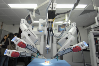 手术机器人行业发展现状分析，腔镜手术机器人市场占比最大「图」