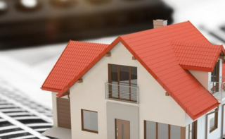 连平：房地产税能抑制房价上涨吗？