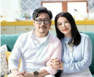 王岳伦宣布与李湘离婚 两人于今年7月已和平分手
