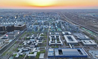 雄安新区100多个建设项目压茬推进，累计完成投资超过4000亿元 
