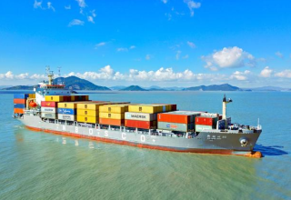 宁波远洋IPO募资10.7亿上市首日涨44%   航运市场量价齐升前三季净利5.4亿增五成