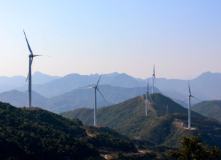 2023年中国新能源技术装备行业市场调研分析及投资战略咨询